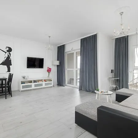 Apartment Jasny Apartament Z Balkonem Lodz Kilinskiego 121A By Heyrent *